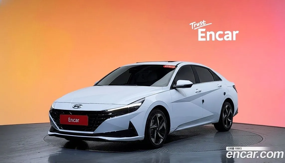 Hyundai AVANTE — фото 1