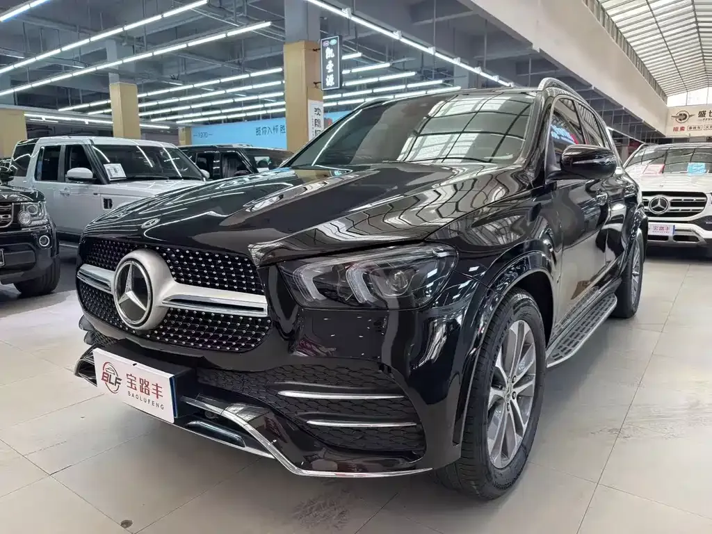 Mercedes-Benz GLE — фото 1