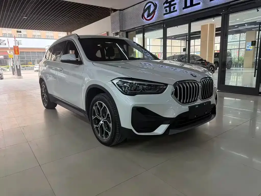 BMW X1 — фото 3