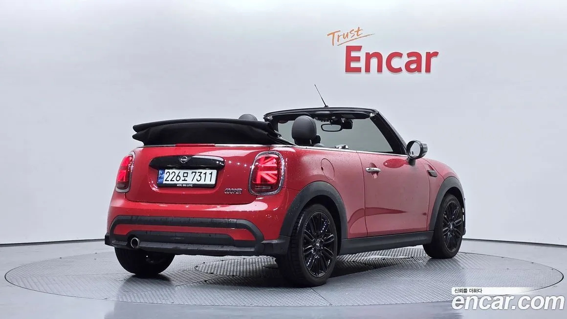 Mini Cooper Convertible — фото 6