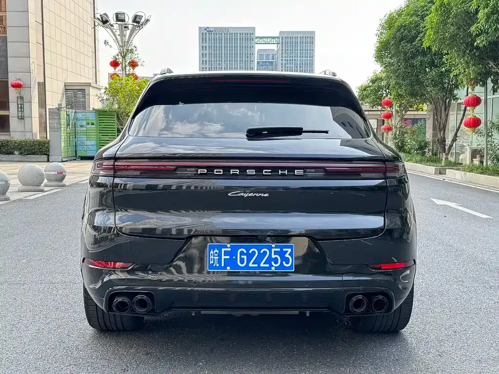Porsche Cayenne — фото 4