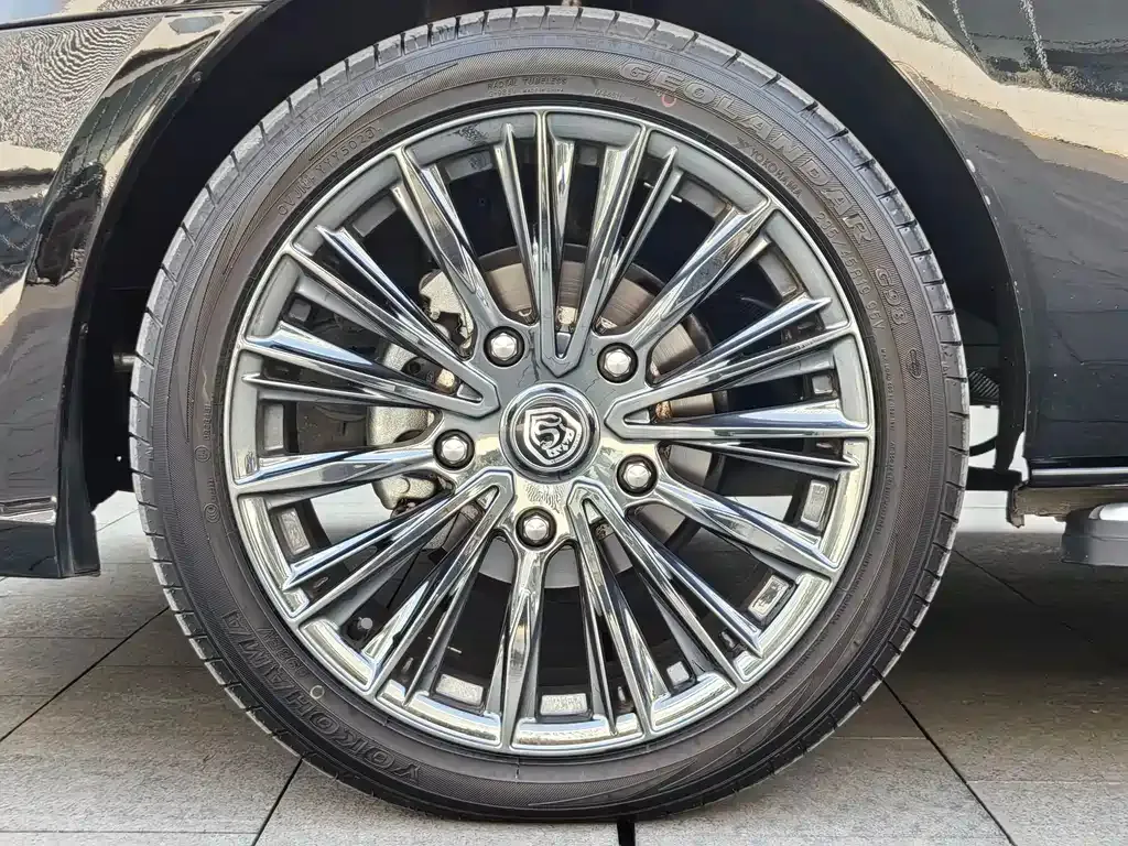 Ford Tourneo — фото 9