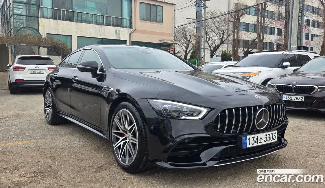 Mercedes-Benz AMG GT — фото 1