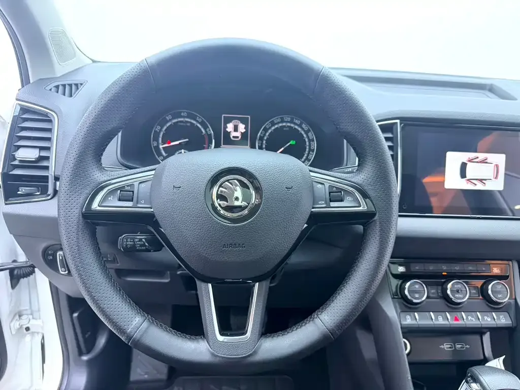 Skoda Karoq — фото 4