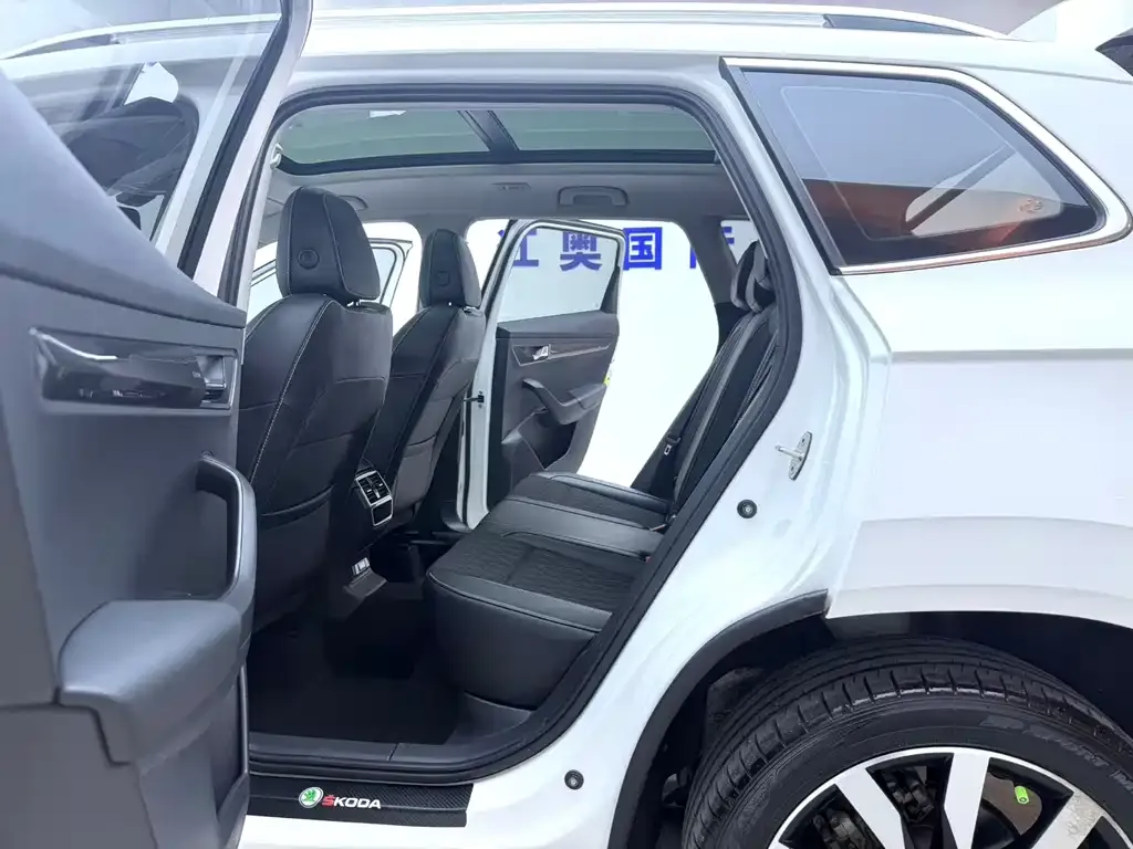 Skoda Karoq — фото 7