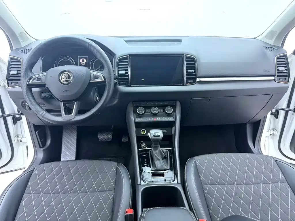 Skoda Karoq — фото 10