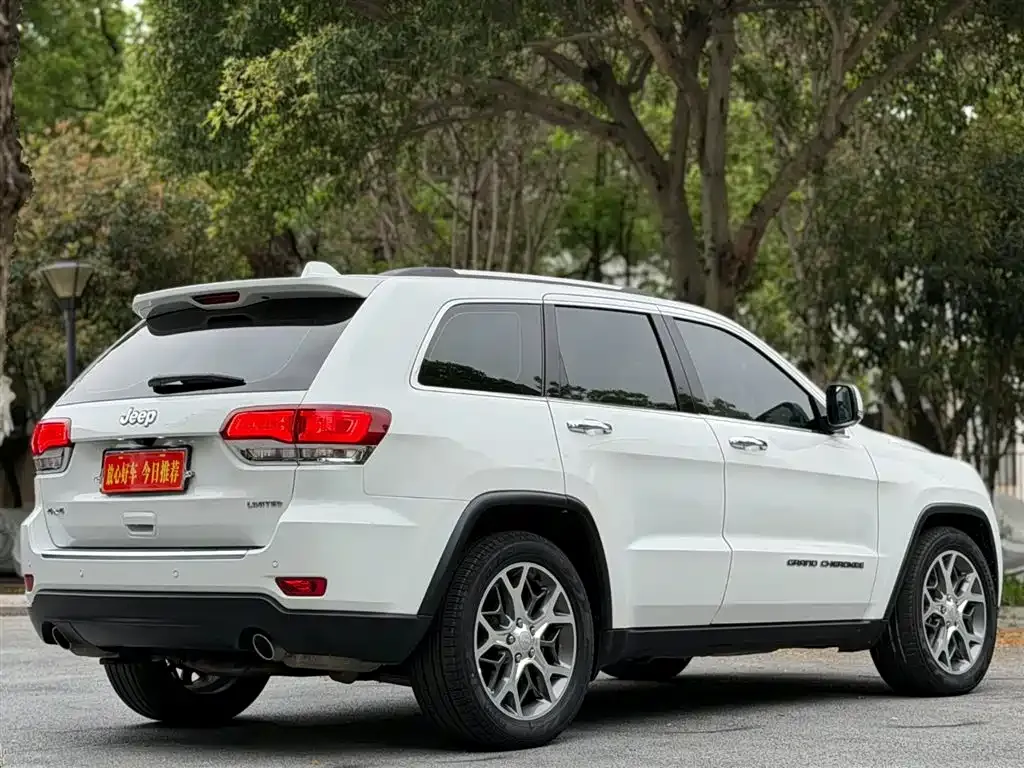 Jeep Grand Cherokee (Import) — фото 8