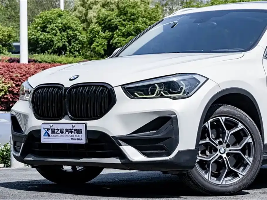 BMW X1 — фото 7