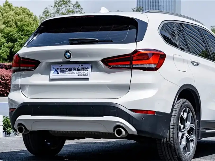 BMW X1 — фото 5