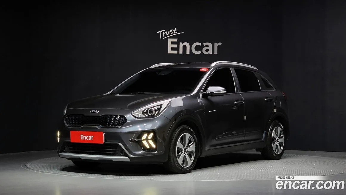 Kia Niro — фото 1