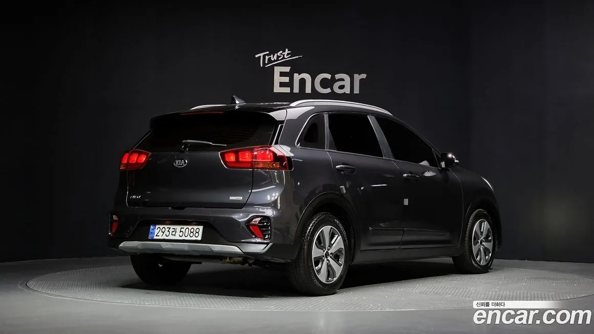 Kia Niro — фото 4