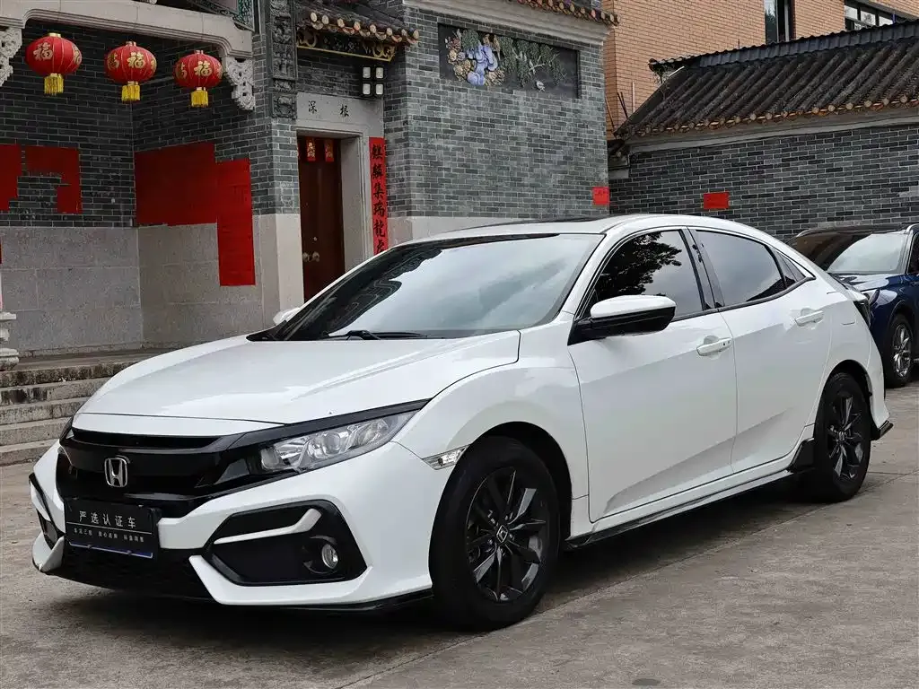 Honda Civic — фото 1