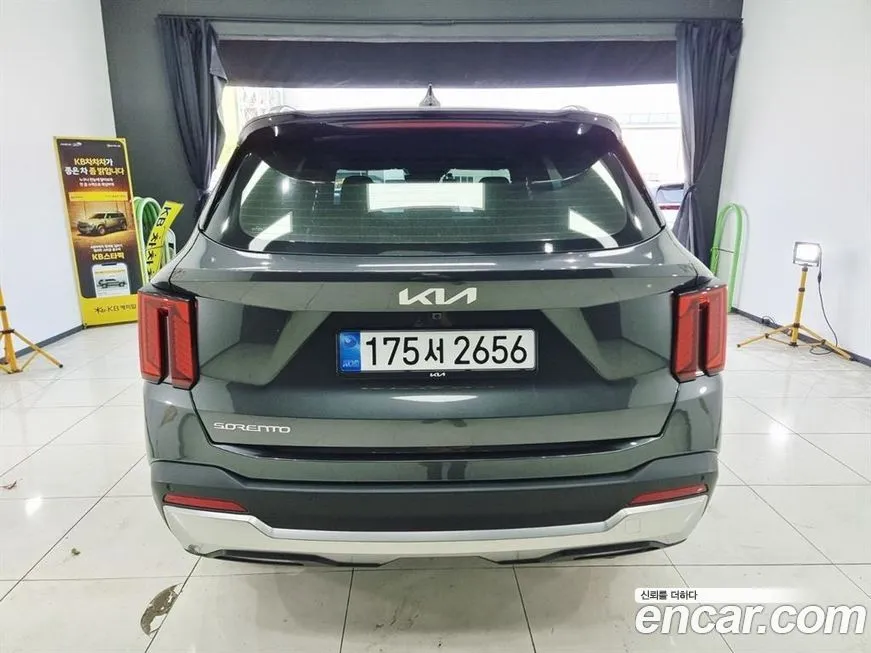 Kia Sorento — фото 4
