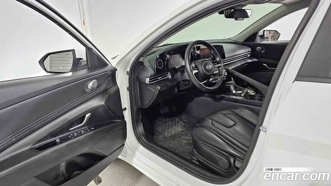Hyundai AVANTE — фото 8