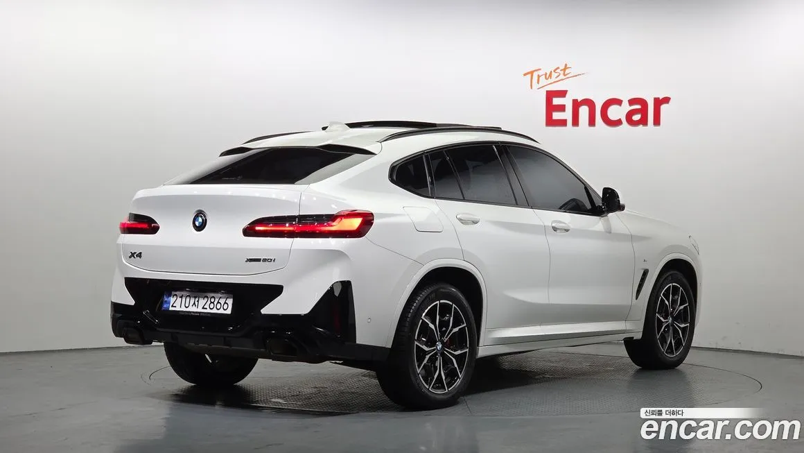 BMW X4 — фото 9