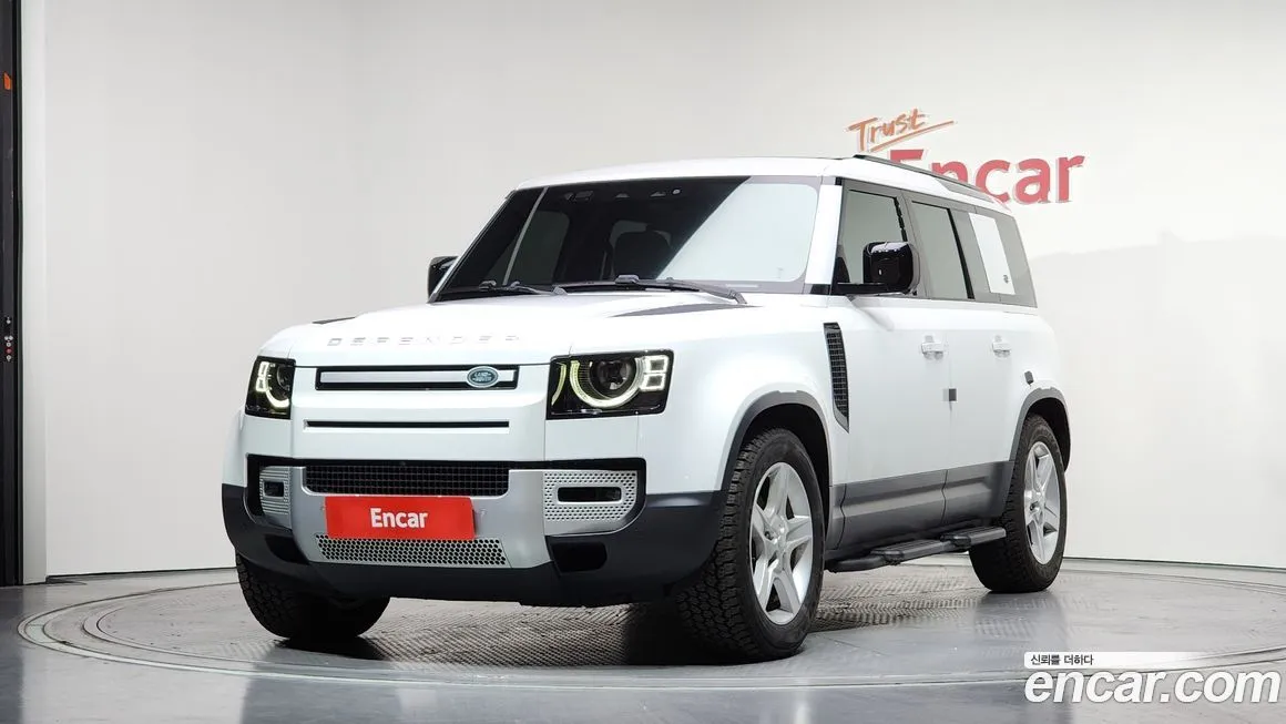 Land Rover Defender — фото 1