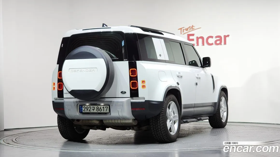 Land Rover Defender — фото 2
