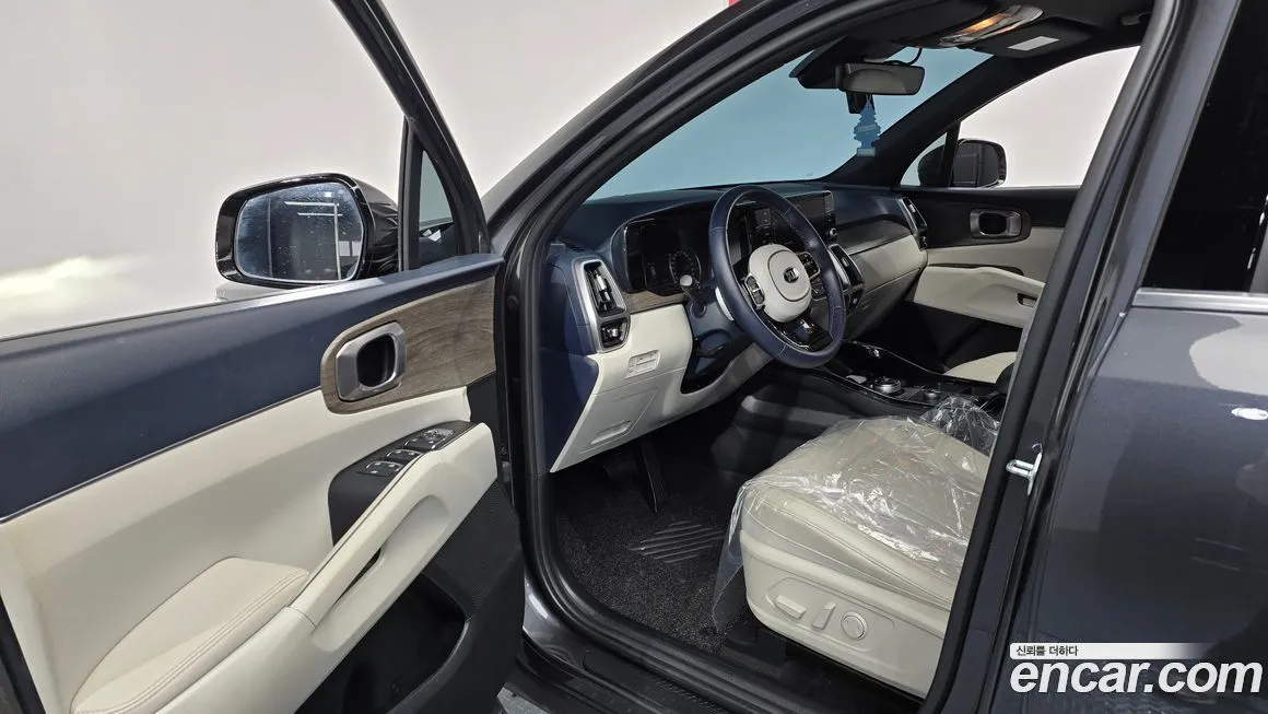 Kia Sorento — фото 6