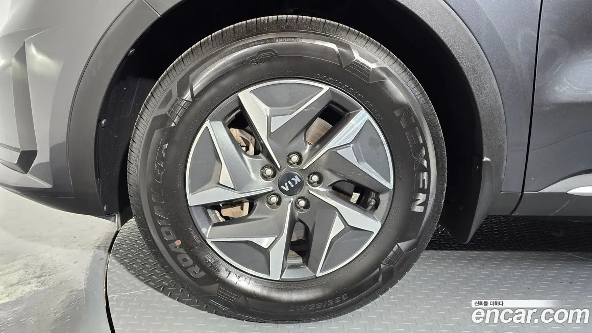 Kia Sorento — фото 10