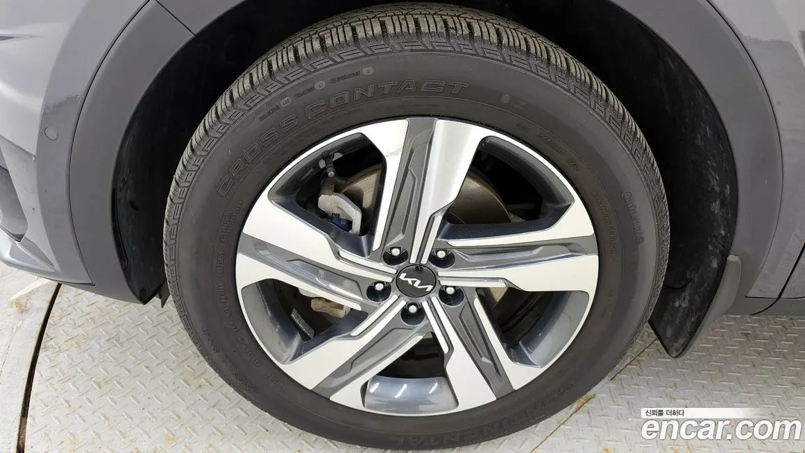 Kia Sorento — фото 9