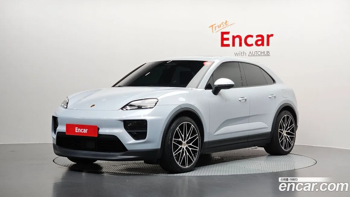 Porsche Macan — фото 1
