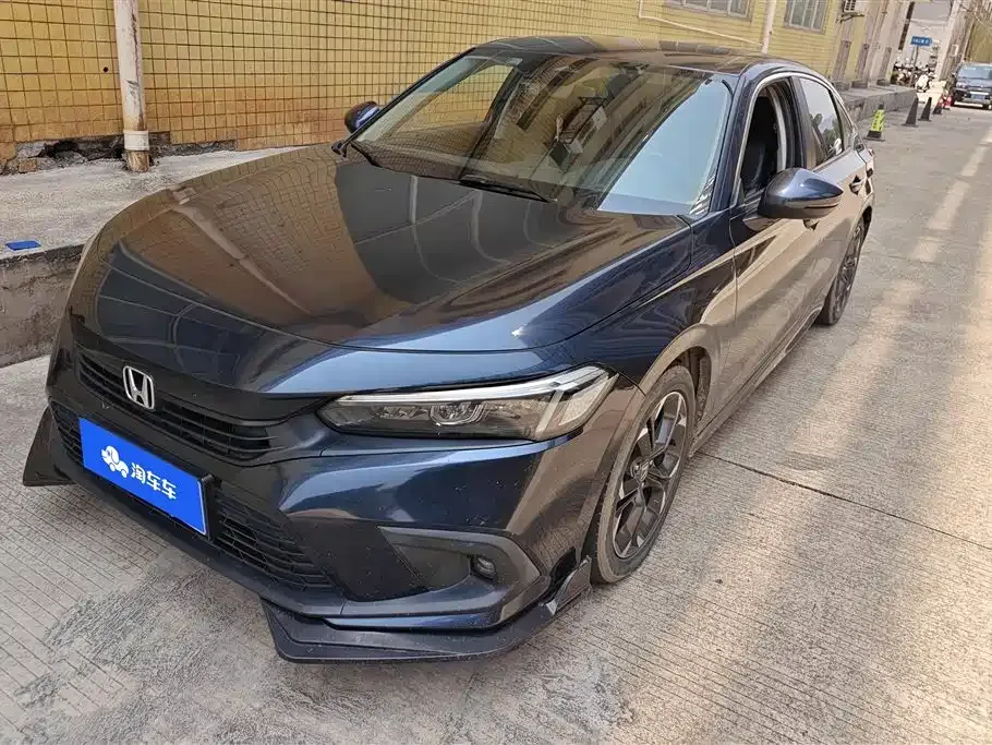 Honda Civic — фото 1