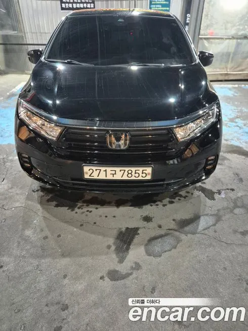 Honda Odyssey — фото 1