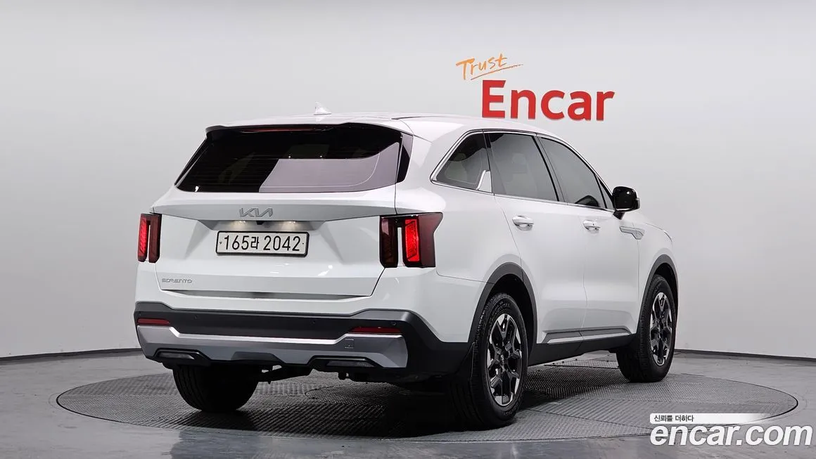Kia Sorento — фото 6