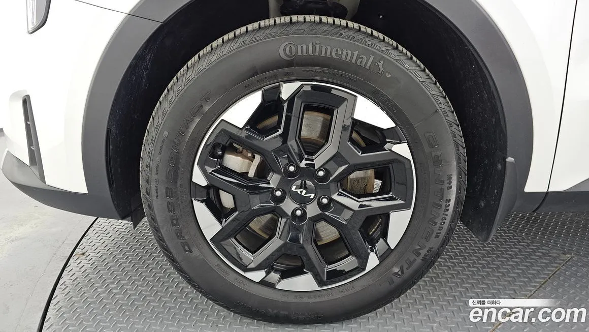 Kia Sorento — фото 7