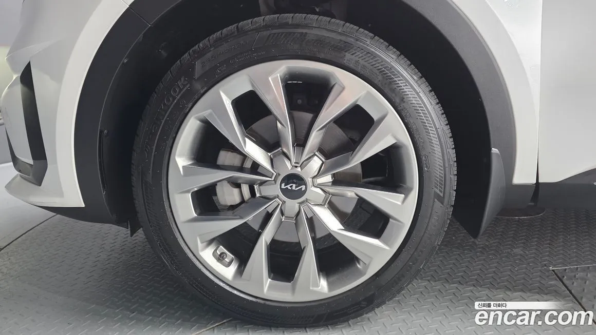 Kia Sorento — фото 6