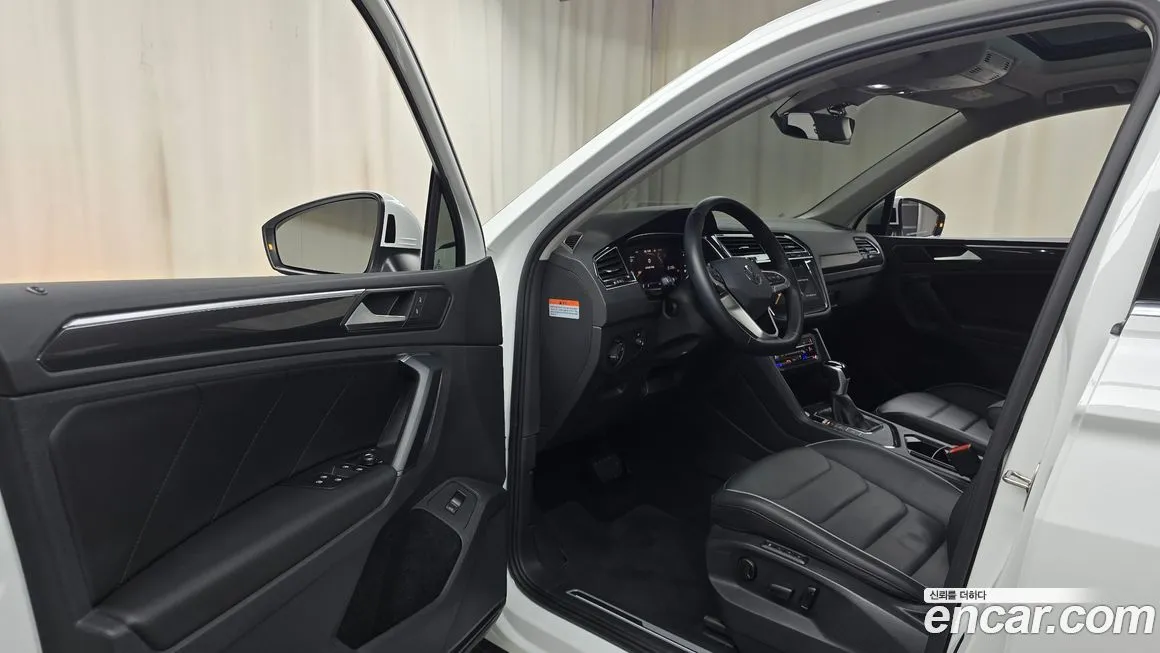Volkswagen Tiguan — фото 4