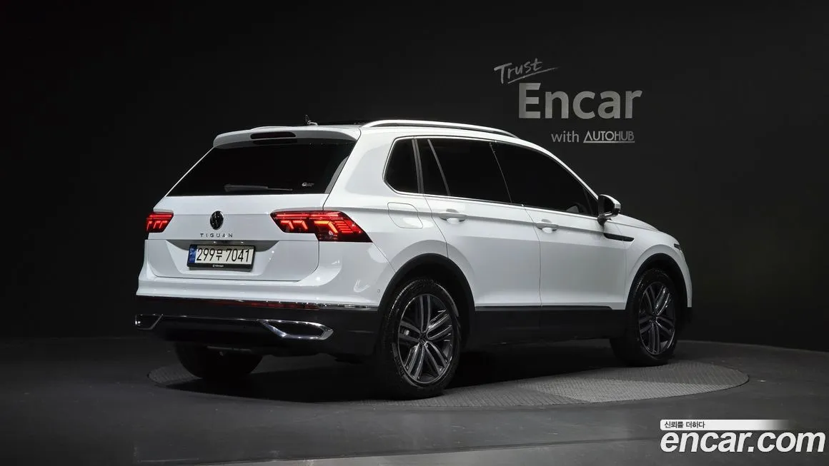 Volkswagen Tiguan — фото 5
