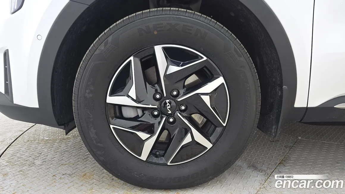 Kia Sorento — фото 8