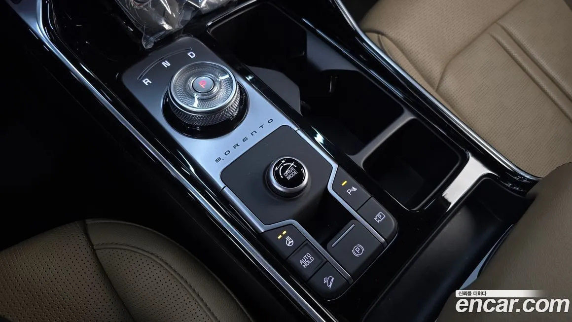 Kia Sorento — фото 9