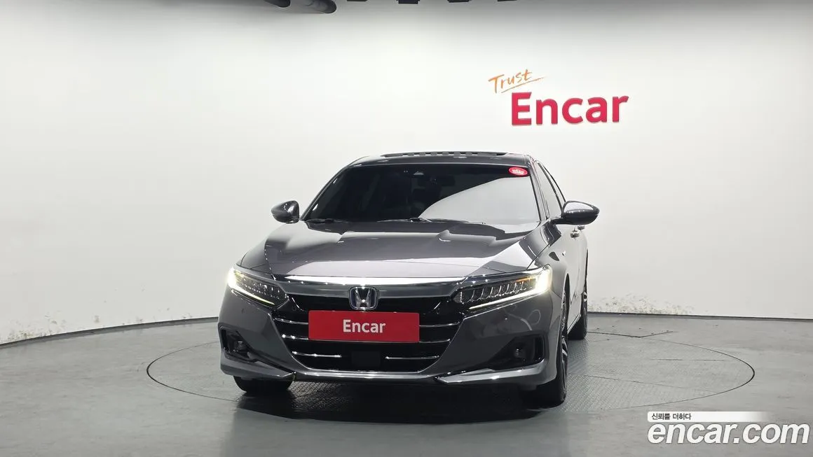 Honda Accord — фото 8