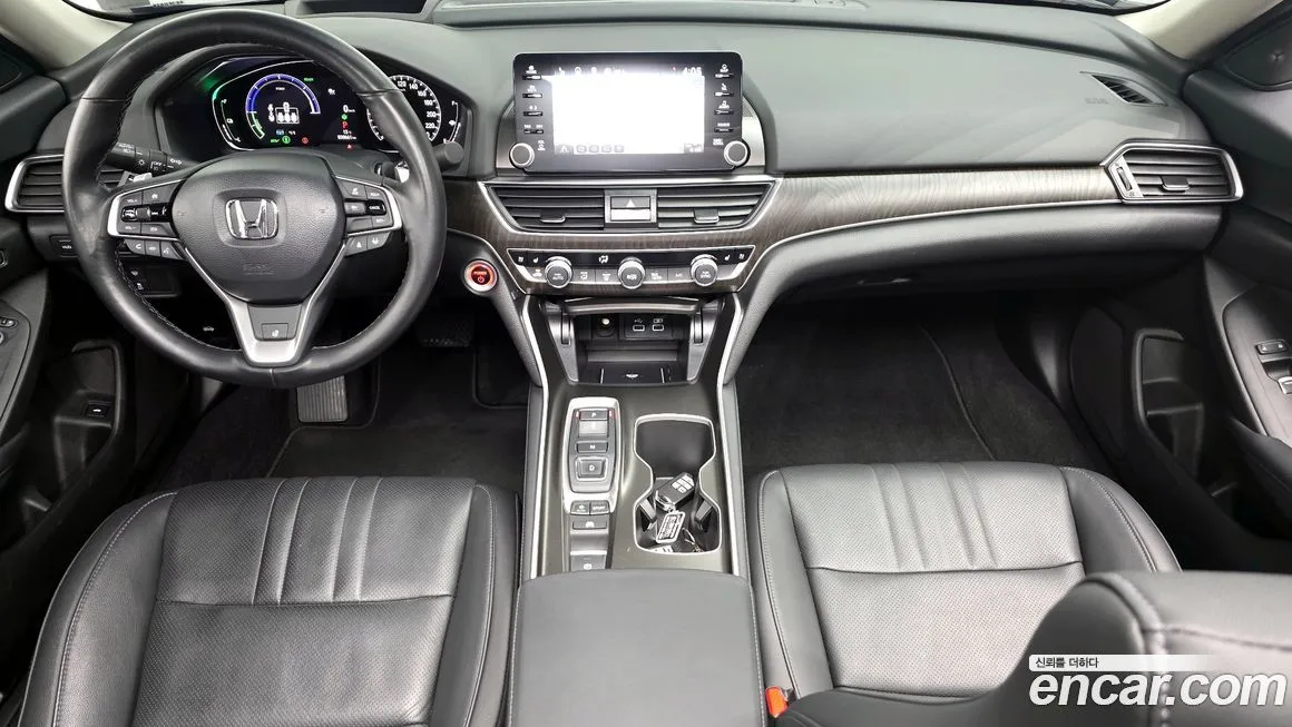 Honda Accord — фото 10