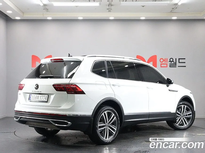 Volkswagen Tiguan — фото 6