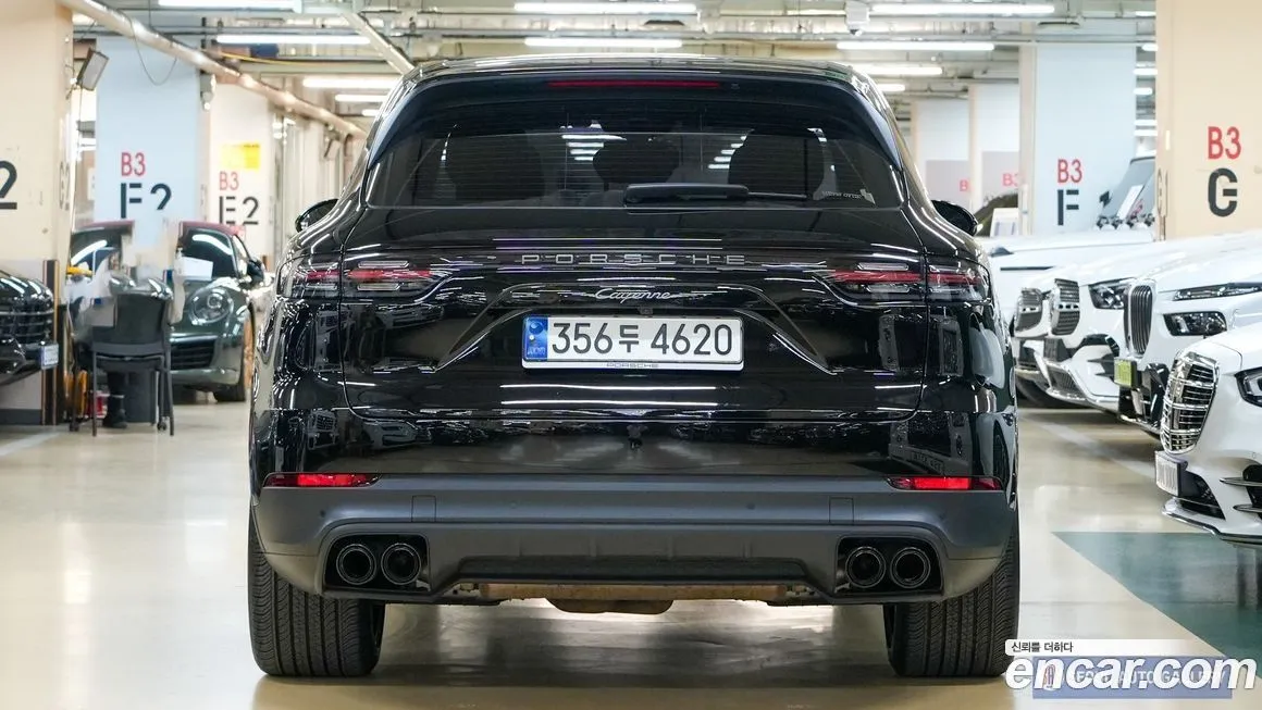 Porsche Cayenne — фото 6