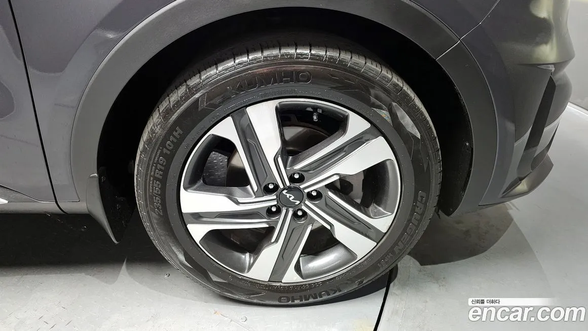 Kia Sorento — фото 6
