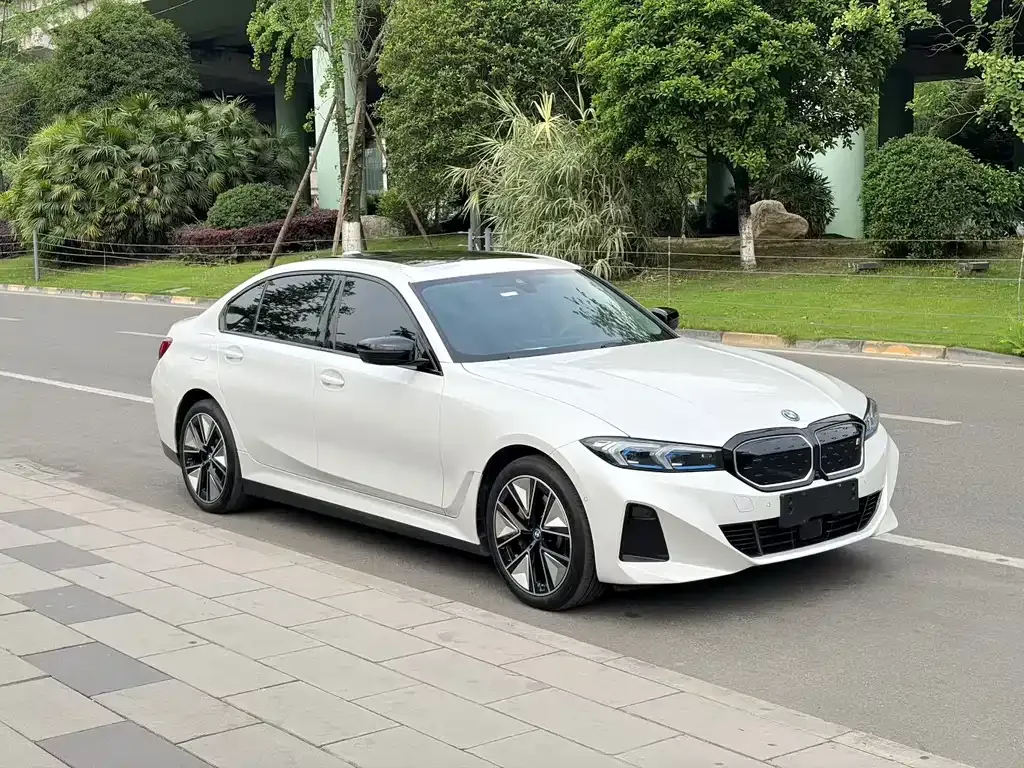 BMW i3 — фото 8