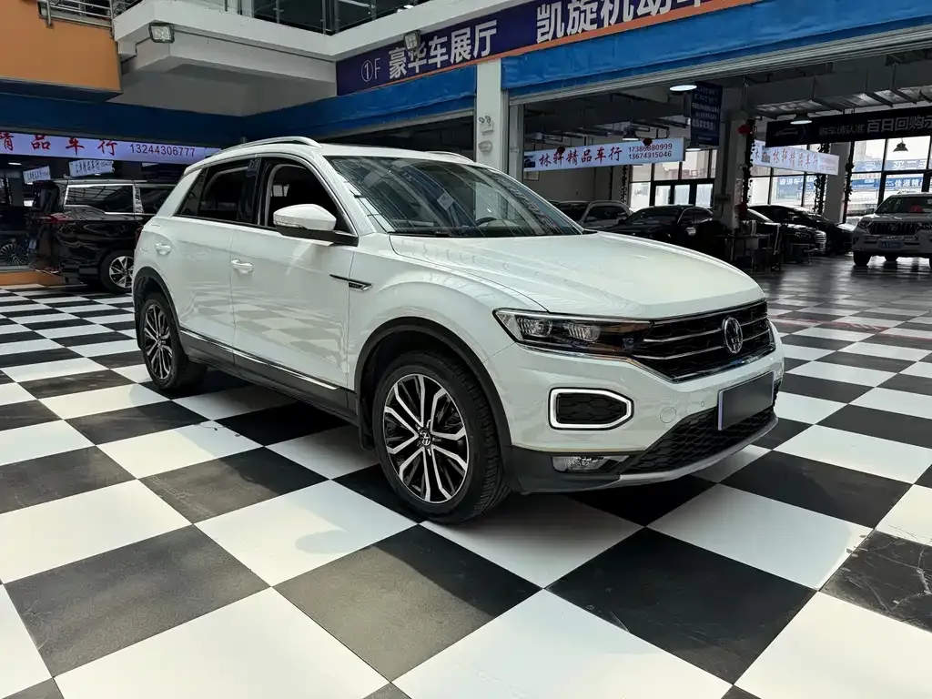 Volkswagen T-Roc — фото 4
