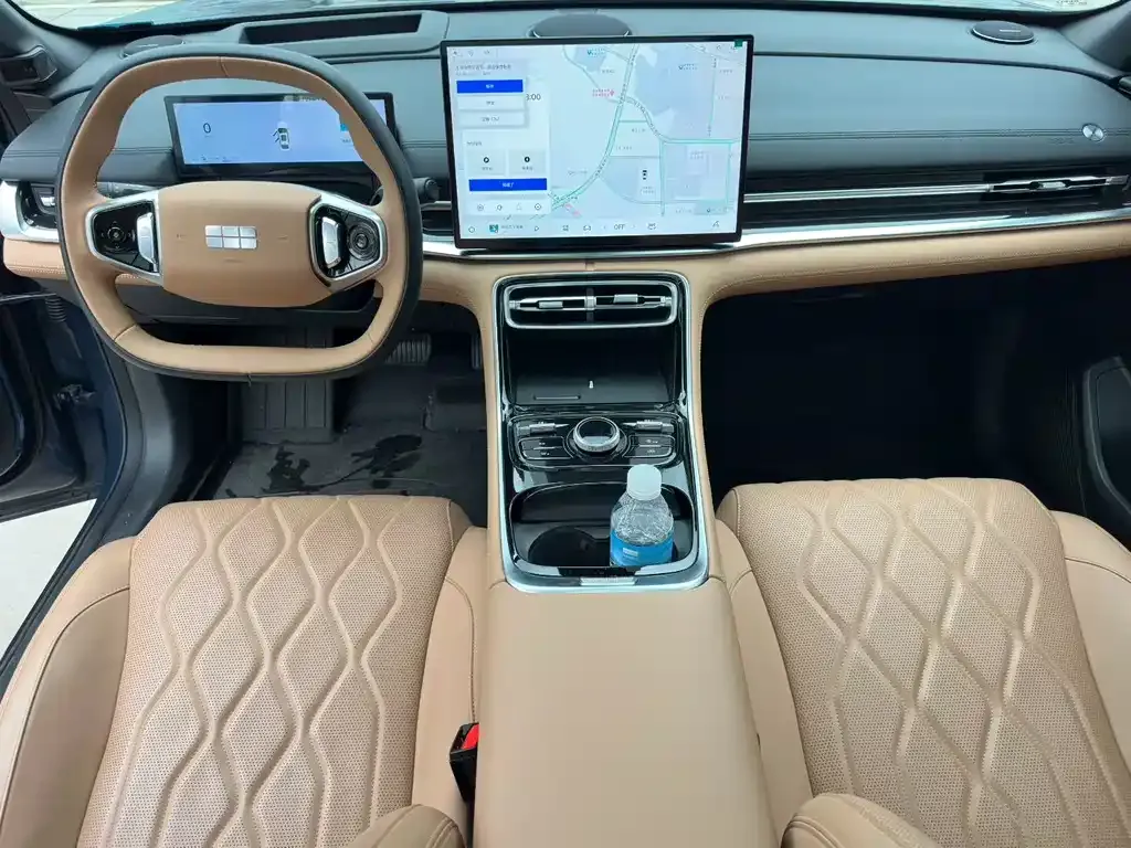 Geely Galaxy A7 — фото 4
