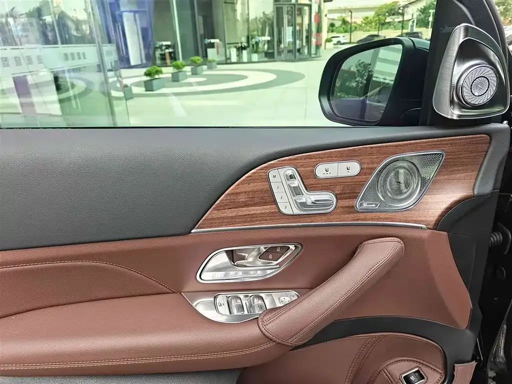 Mercedes-Benz GLE — фото 9