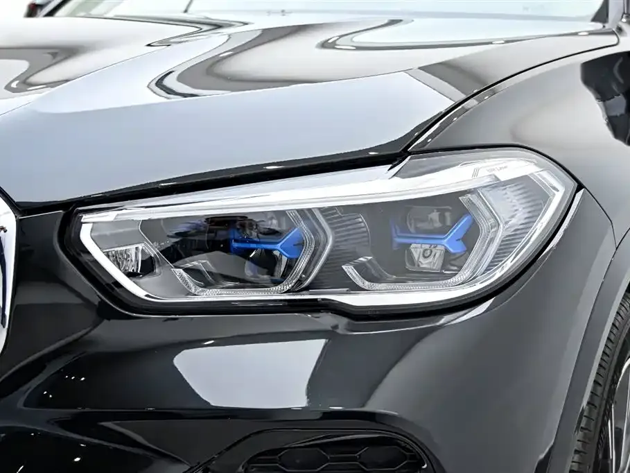 BMW X5 — фото 10