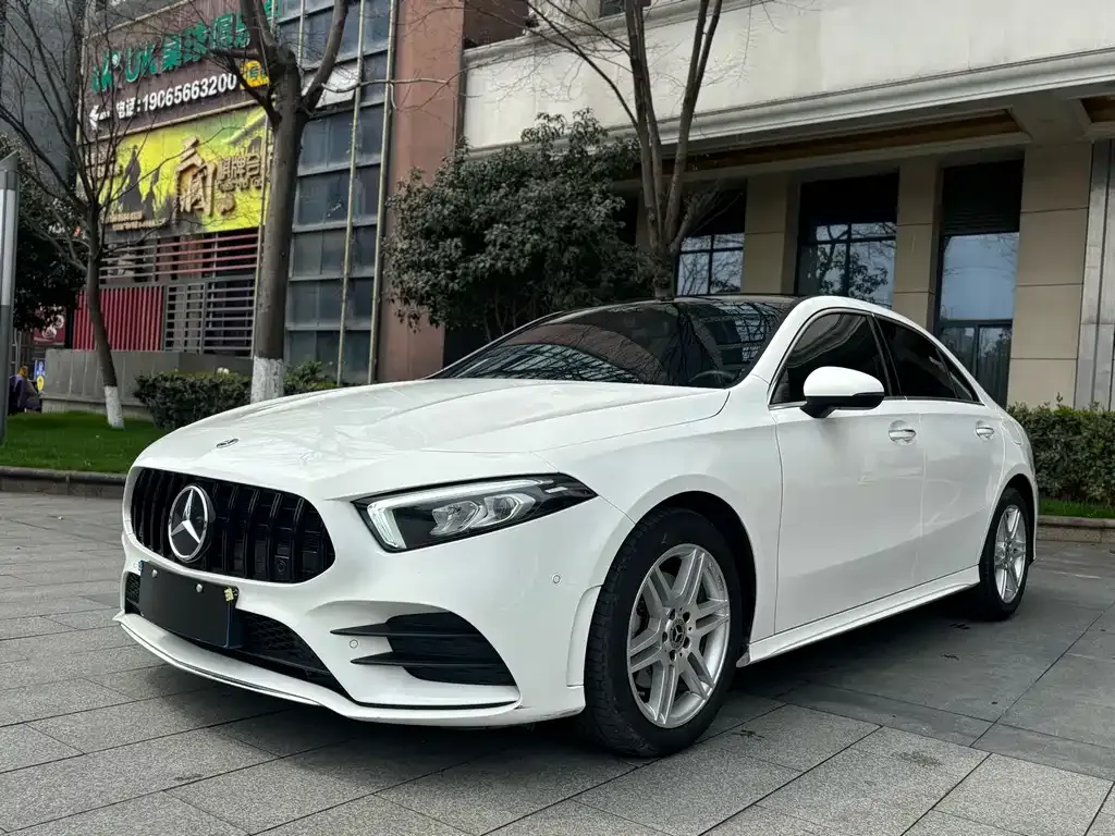 Mercedes-Benz A-Class — фото 1