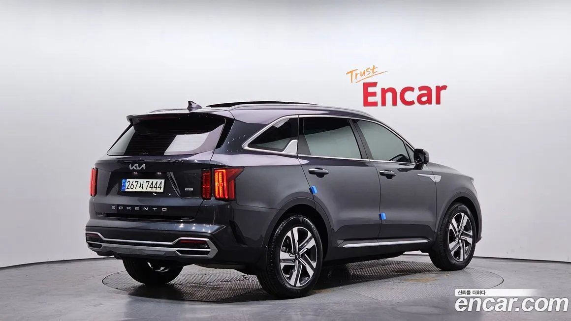 Kia Sorento — фото 4