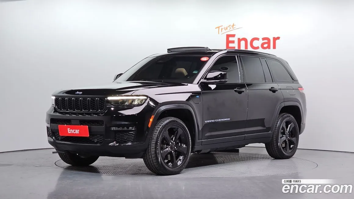 Jeep Cherokee — фото 1