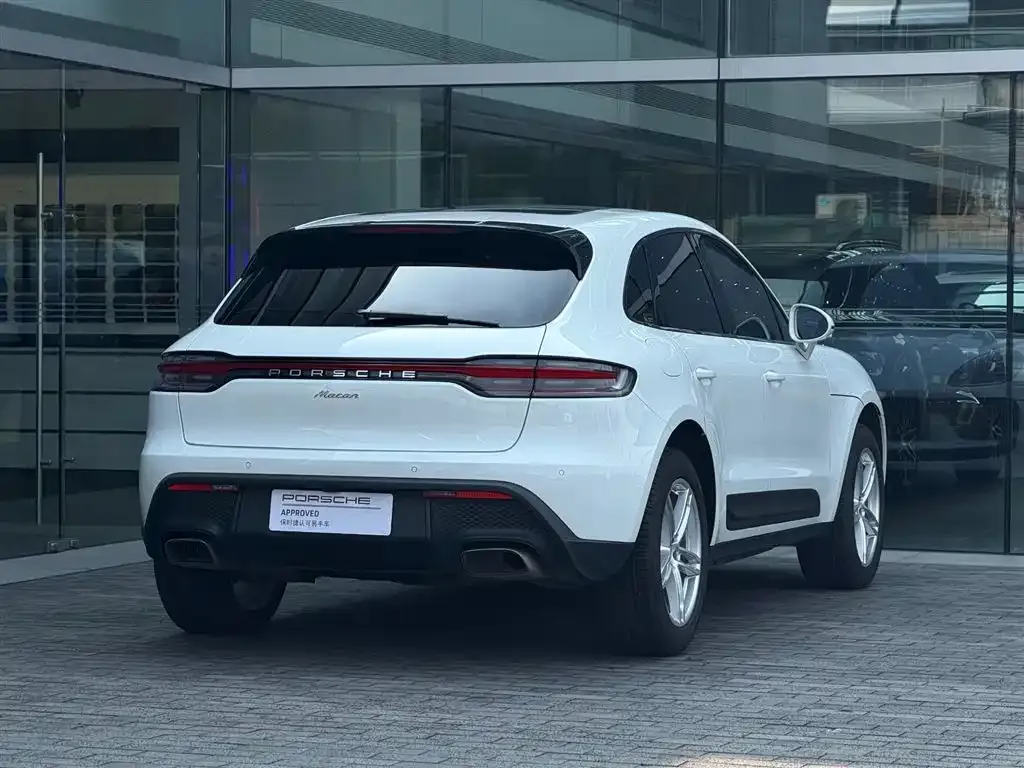 Porsche Macan — фото 10