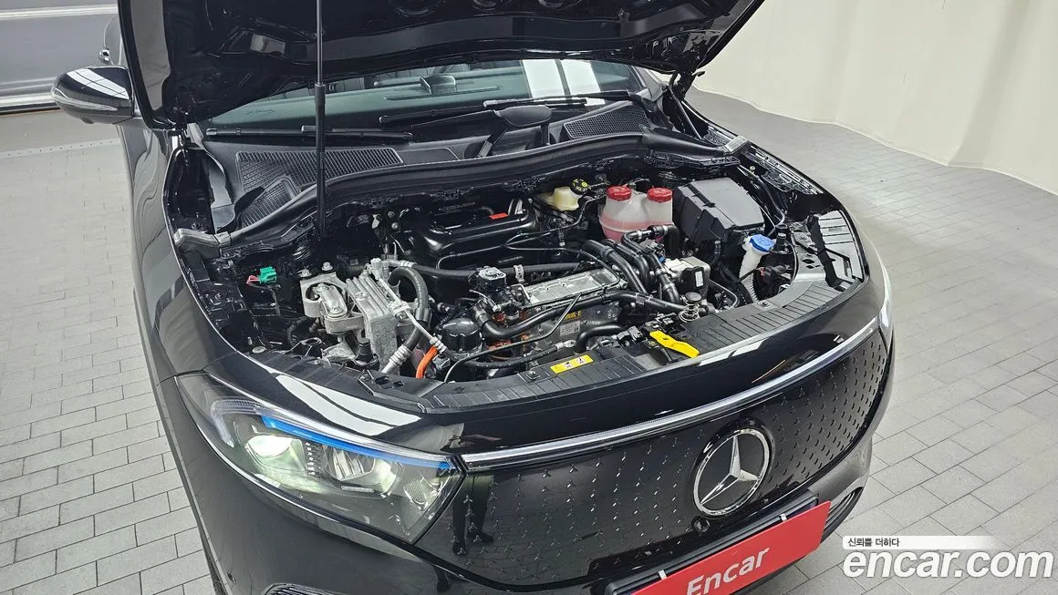 Mercedes-Benz EQA — фото 10