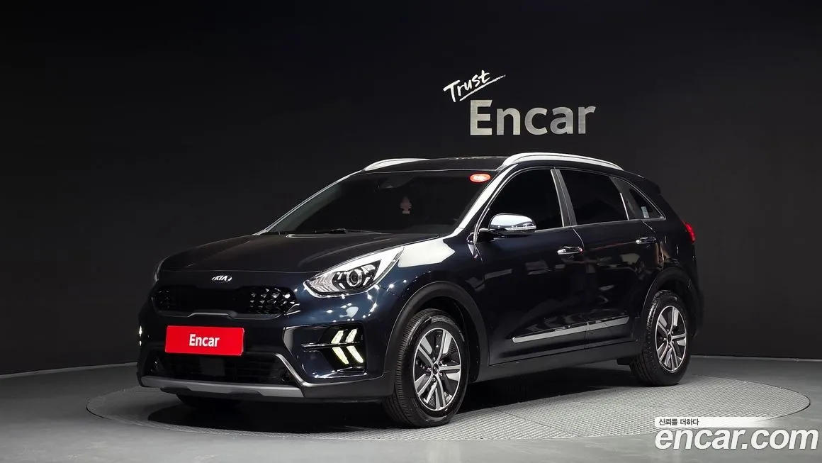 Kia Niro — фото 1